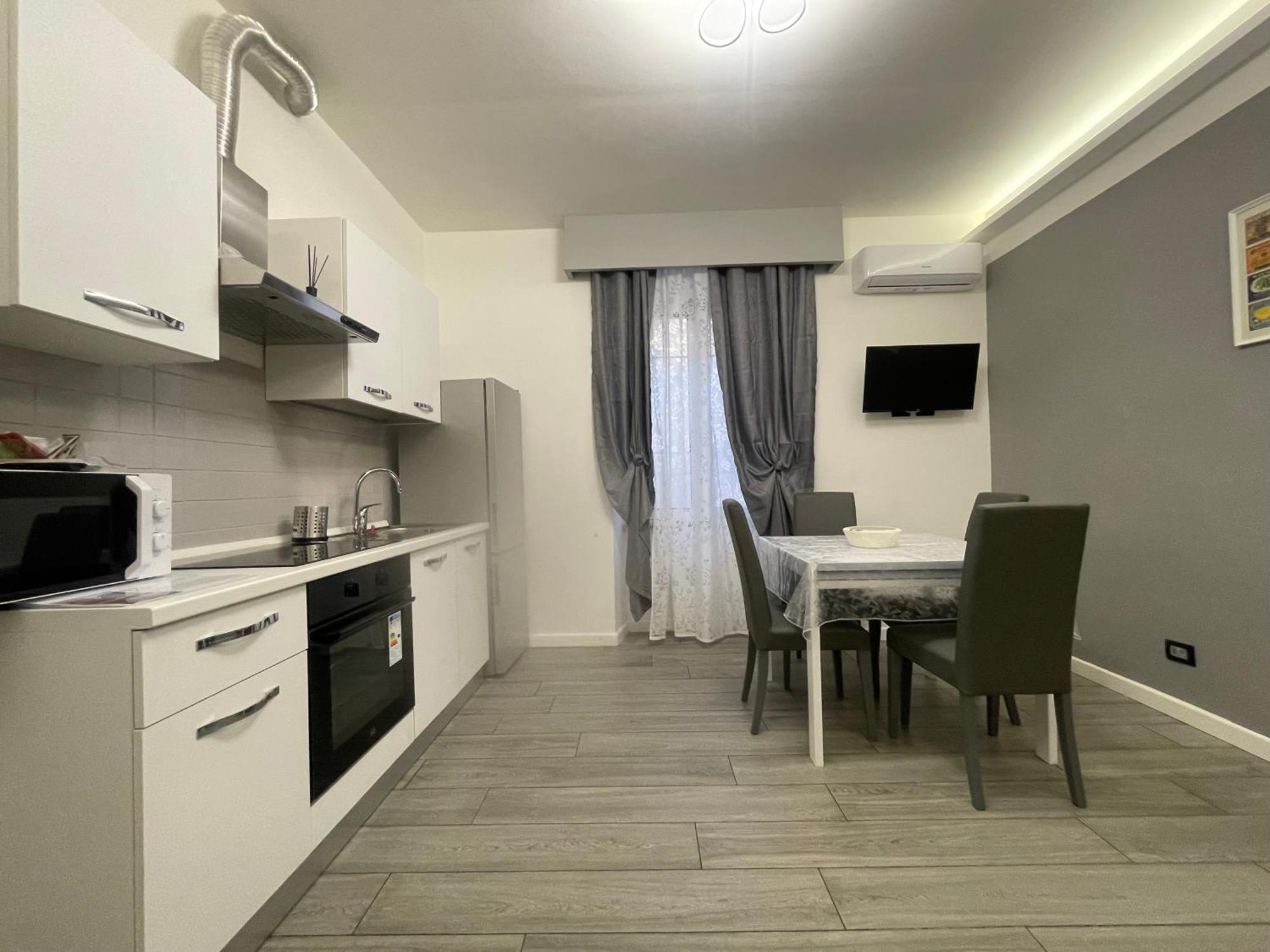 Bellavita House 2br With Private Parking In Rom